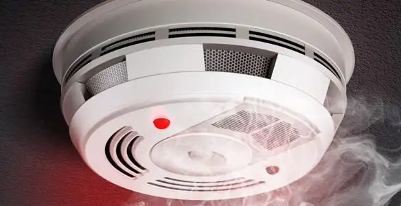Installed smoke detector providing reliable fire detection in New Orleans, LA